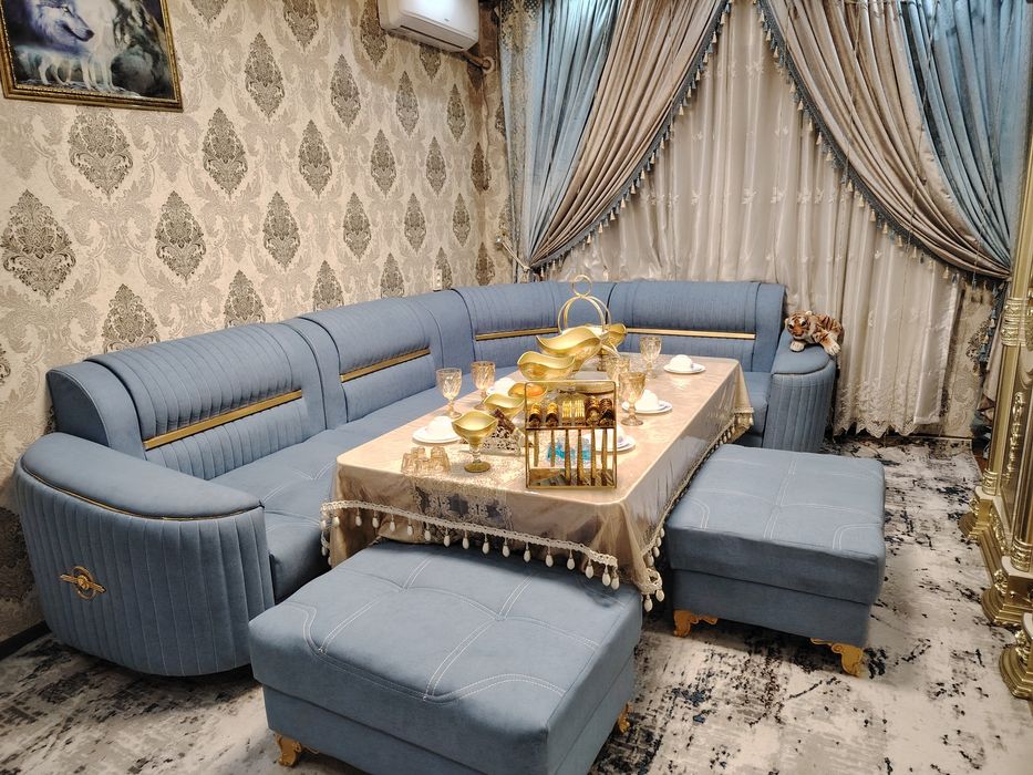 Продаётся Уголок