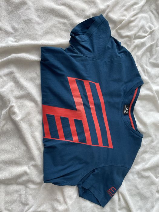 Тениски Armani мого запазени