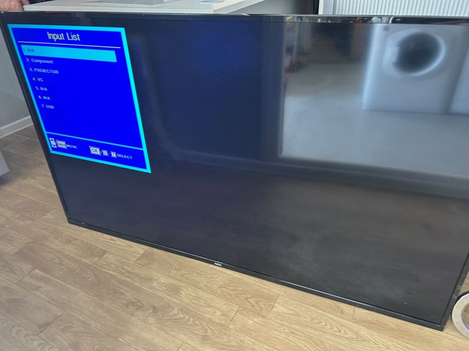 Televizor NEC E585