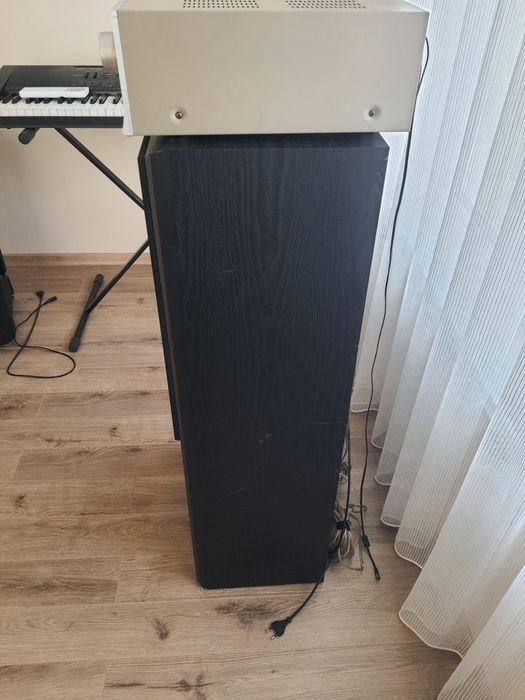 Тонколони и усилвател