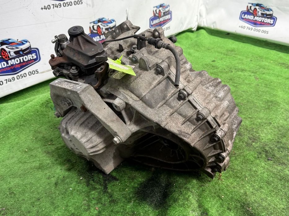 CUTIE DE VITEZE MANUALA 6 TREPTE VOLVO XC60 2011 2.0 DIESEL COD OEM BG9R7002PA / 36002727 / 6566R-7F096-AD / HATCHBACK 2010-2014