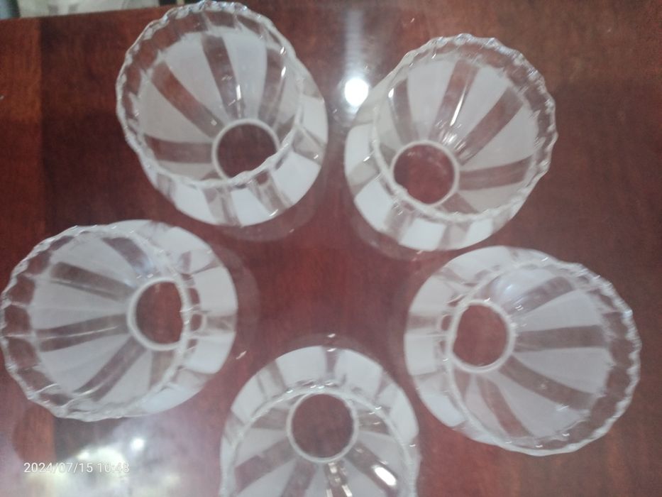 Продам плафоны на люстру, бра!