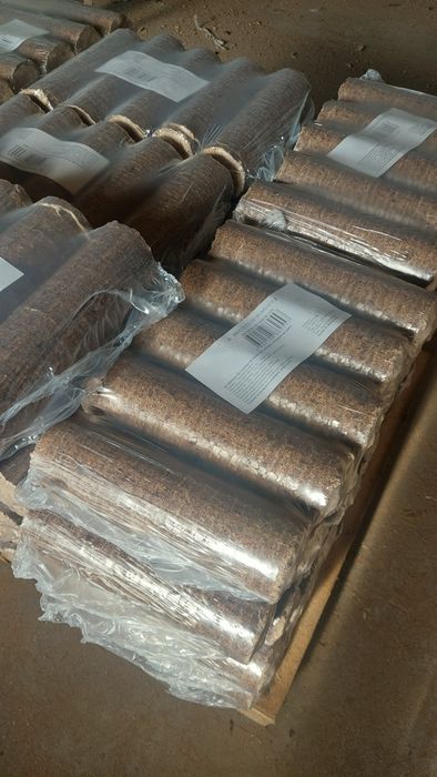 Comercializam brichete din rumegus
