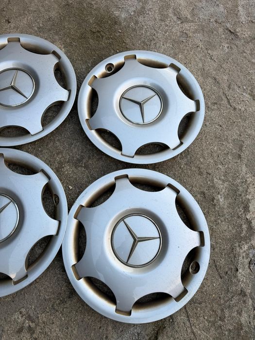 Capace roti originale Mercedes c Class e Class w202 w203