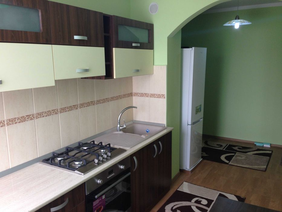 Vand apartament 3 camere decomandat Cartier Vitrometan