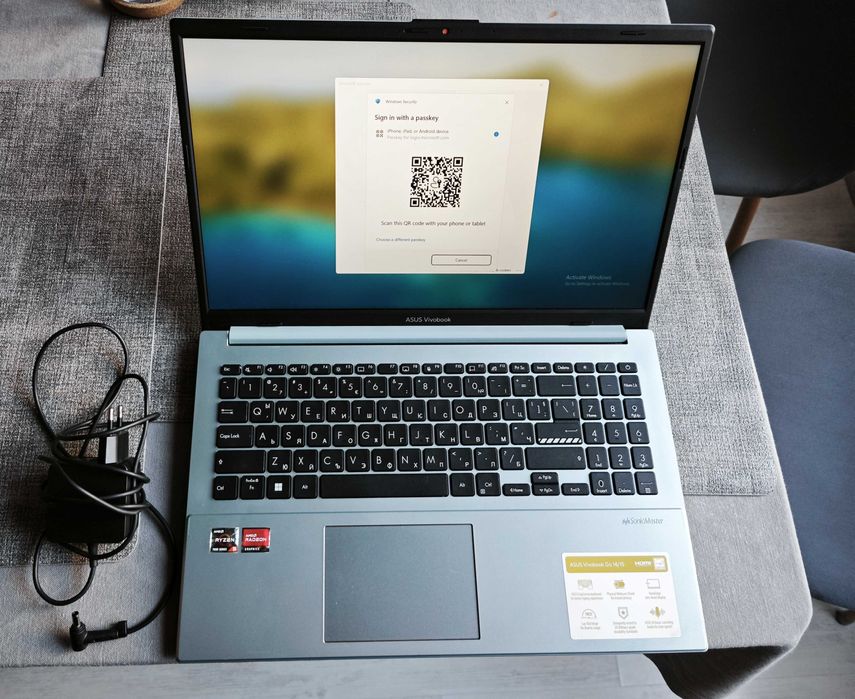 ASUS Vivobook Go 15 E1504FA | Ryzen 5 7520U | 16GB DDR5 | 512GB SSD