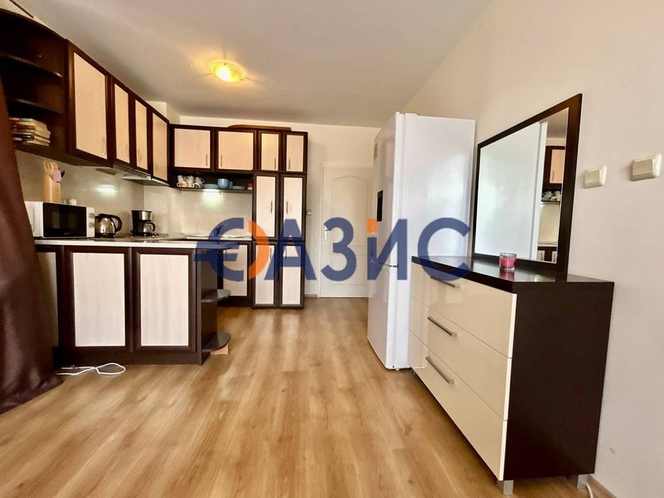 Продава се Тристаен апартамент в к.к. Слънчев бряг - 106 кв.м за 896 €/кв.м - Снимка #8