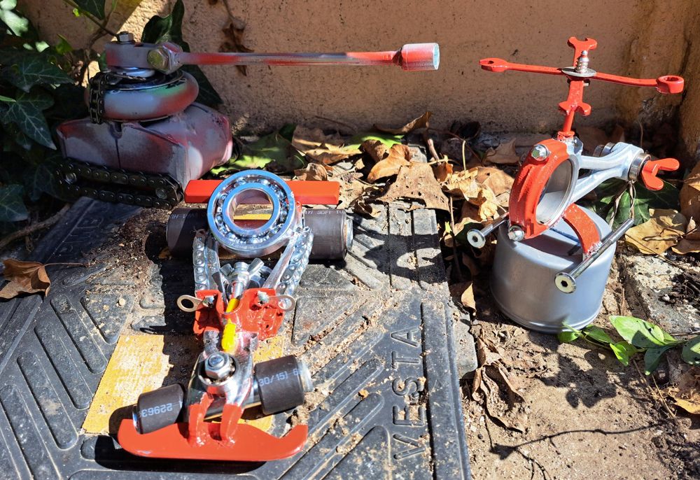 Machete metalice, hand-made, unicat, Ferrari, Panzer, elicopter Smurd