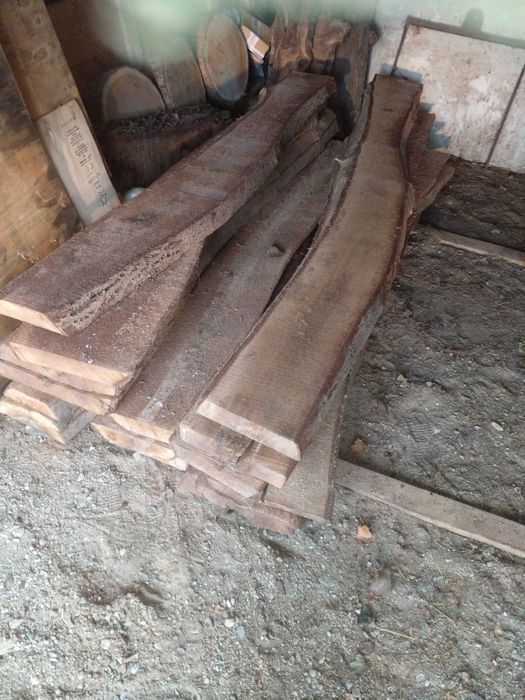 Scandura de nuc de  vanzare