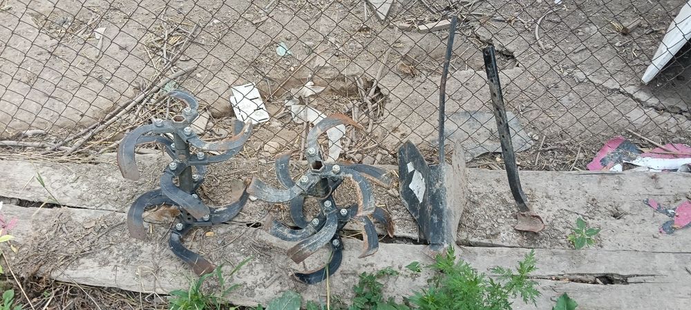 Продам Культиватор