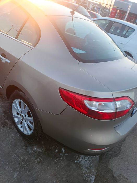Mașină îngrijită Renault fluence
