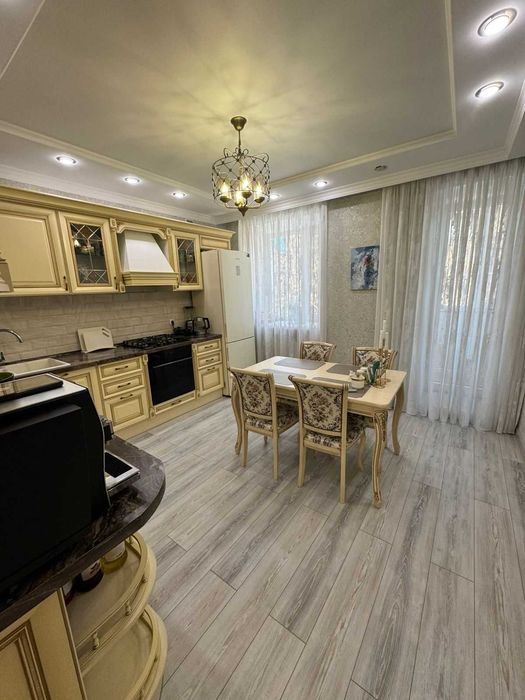 Продается 2 комн кв Сатпаева,16