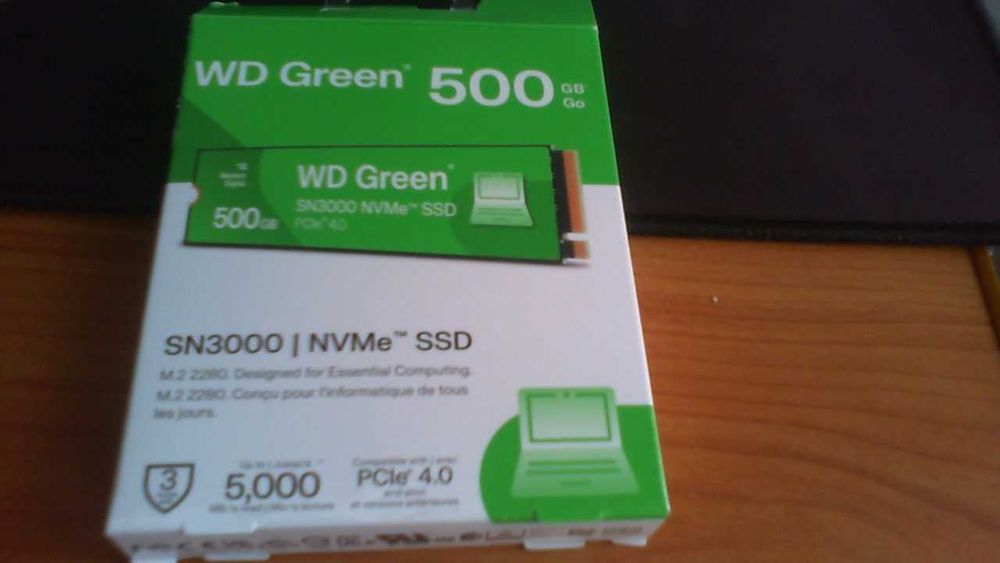Vand ssd 512gb nefolosit nou