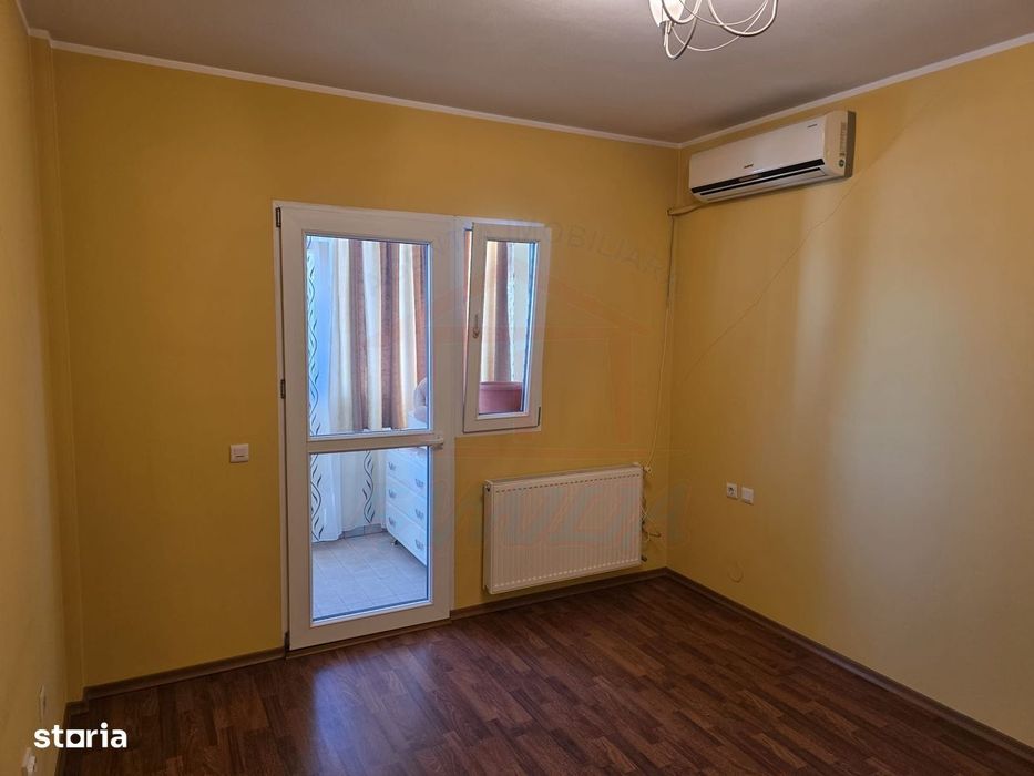 Vanzare apartament cu 3 camere, zona(General), sup. 98 mp, pret 120.00