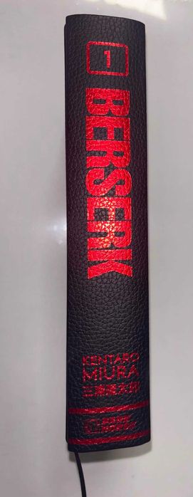 Berserk Deluxe Edition манга - отлично състояние