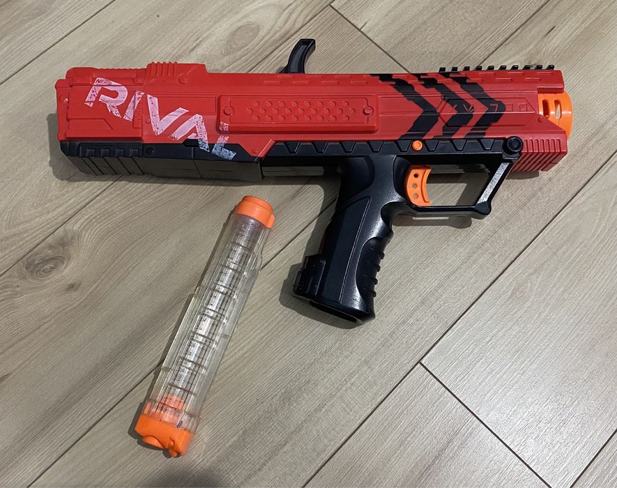 Продам nerf Rival