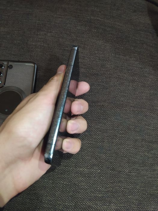 Samsung s22 ideal
