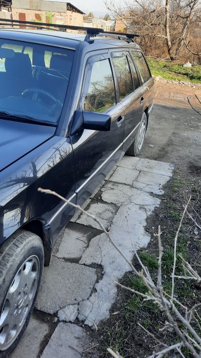 Продается мерседес 124