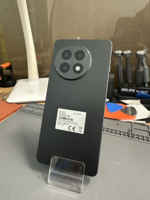 Vand oneplus 13 R impecabil