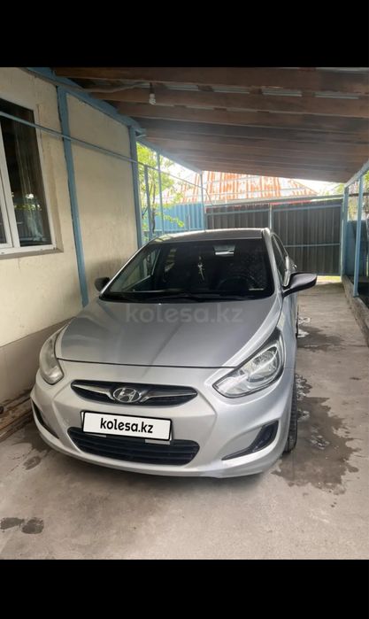 Срочно продам Hyundai accent 2011