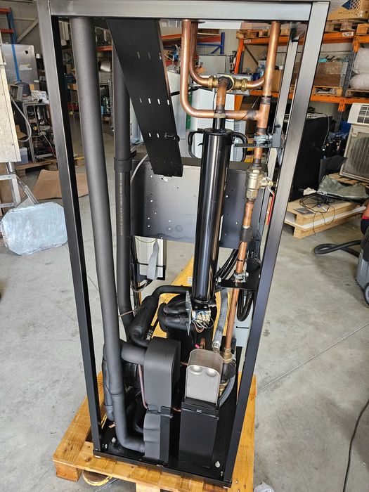 Термопомпа вода-вода IVT Green - 12.2 KW