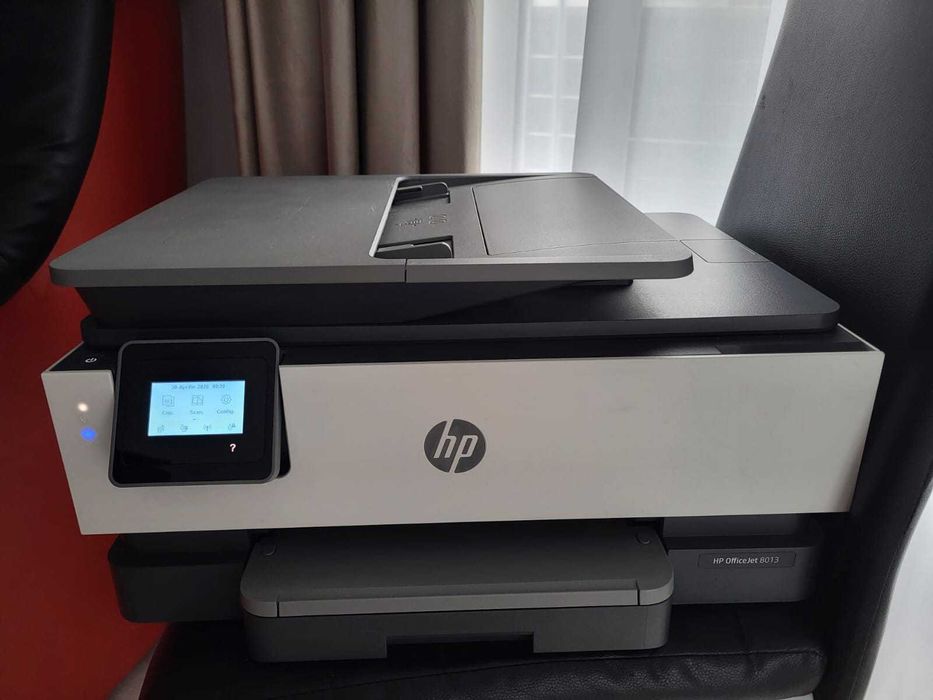 Imprimanta multifunctionala HP OfficeJet 8013