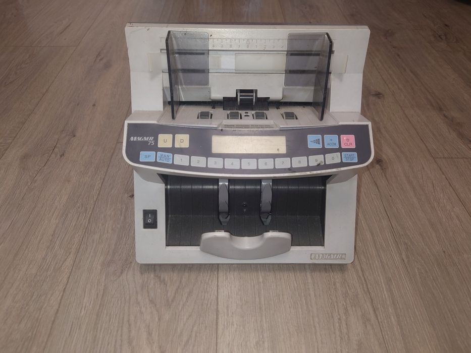 Счётчик банкнот Magner 75