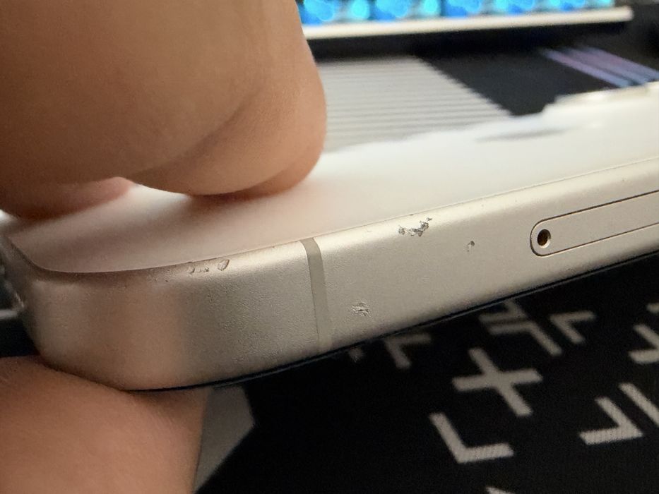 Продам Iphone  16