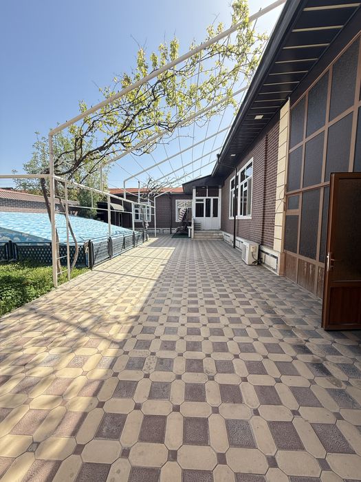 Ховли арендага берилади. Манзил булварда якин