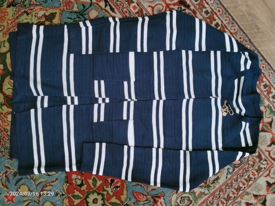 Женская одежда, размер 44