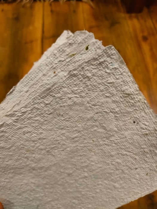 Hârtie manuală reciclată