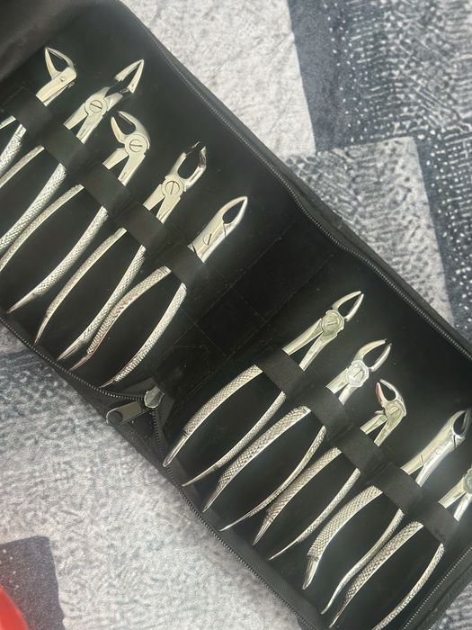 Clești de Estractie Dentara  din otel insosidabil