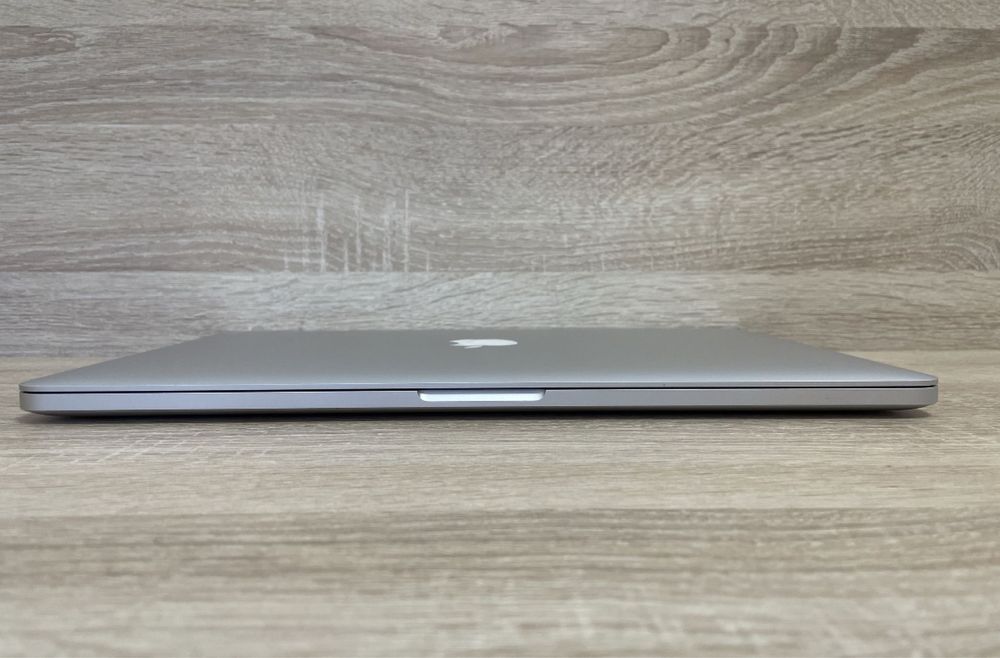 Vand MacBook Pro de 15,6 “ inch mid 2015