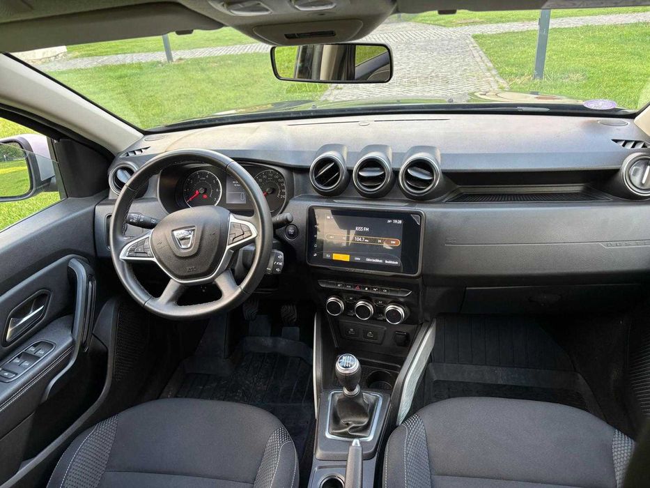 Dacia Duster anul fab-2022-benzin +Gaz.4x2