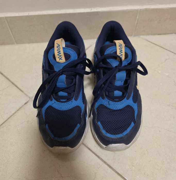 Маратонки nike сини