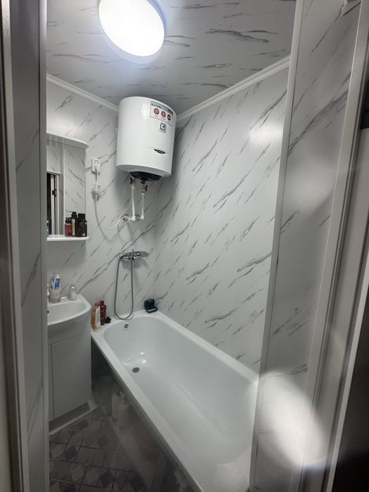 Продам 2 ком квартиру по адресу Абая 106