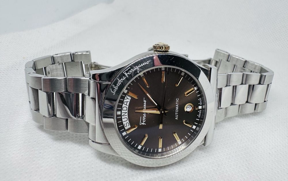 Бартер Salvatore Ferragamo 1898 Swiss Automatic FFQ010016