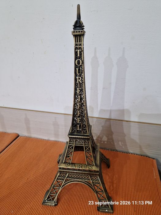 Turnul Eiffel 38 si 32 cm