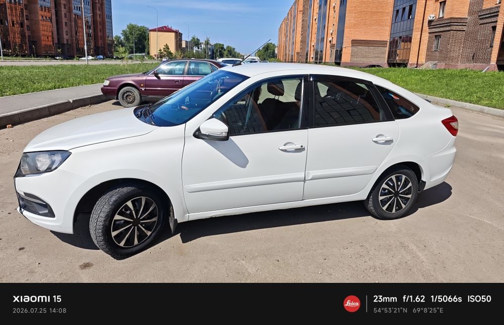Лада гранта Lada Granta FL 2020 год