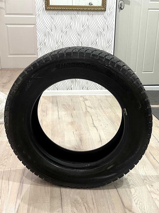 Зимние шины 215/60/17