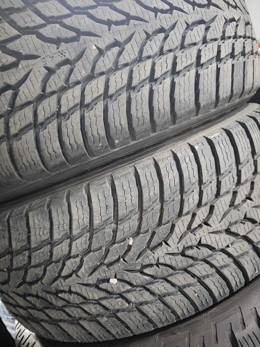 2бр.зимни гуми 205/60/16 Nokian