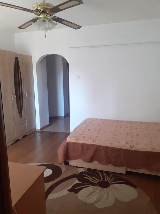 Inchiriez garsoniera libera din 10 iulie.