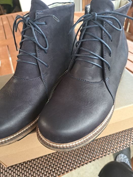 Дамски боти- естествена кожа 38номер