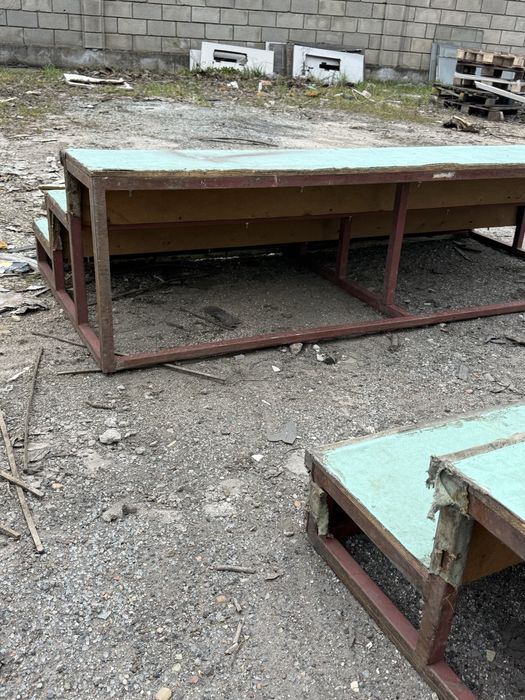 Метални стъпала два вида