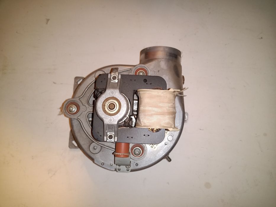 Ventilator 230 v 80 w cazan lemne arzator ulei exhaustor