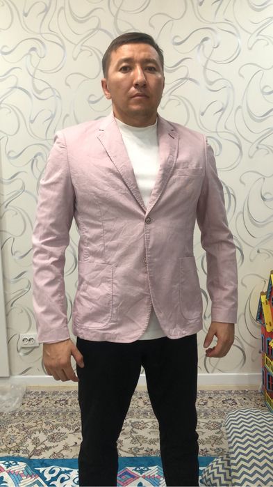 Продаю пиджаки