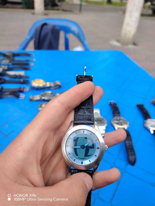 Qo'l soatlari. Rabochchi!