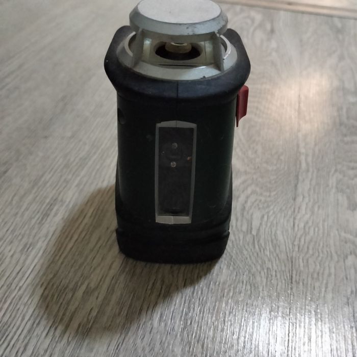 Продам лазерный уровень
