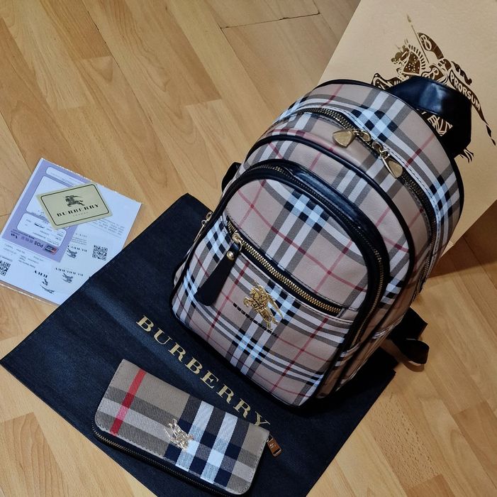 Rucsac +portofel,new model,Italia,saculet, etichetă incluse