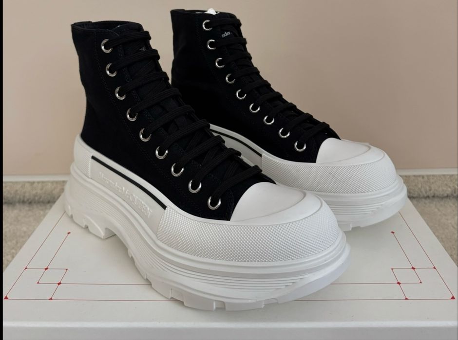 Alexander McQueen Tread Slick 42